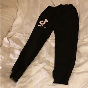 TIK TOK JOGGERS $5! only new was a gift